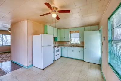 201 Lakewood Drive, Burnet, TX 78611 - Photo 5