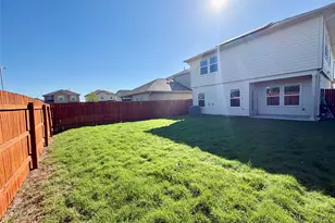 127 Snapdragon Ln, San Marcos, TX 78666 - Photo 15