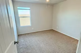 127 Snapdragon Ln, San Marcos, TX 78666 - Photo 7