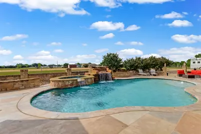 106 Deep Lake Drive, Liberty Hill, TX 78642 - Photo 23