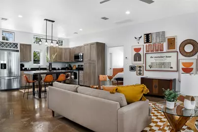 849 W Live Oak Street, Fredericksburg, TX 78624 - Photo 7