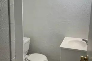 311 E 31st St, Austin, TX 78705 - Photo 15