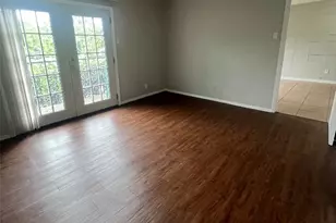 311 E 31st St, Austin, TX 78705 - Photo 19