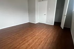 311 E 31st St, Austin, TX 78705 - Photo 25