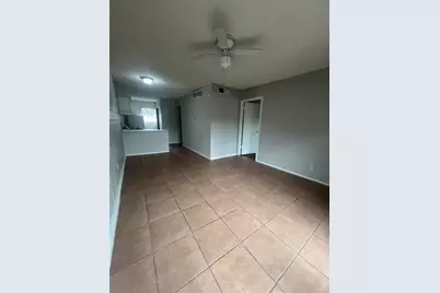 311 E 31 Street #308, Austin, TX 78705 - Photo 3