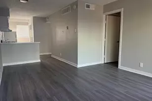 311 E 31st St, Austin, TX 78705 - Photo 3