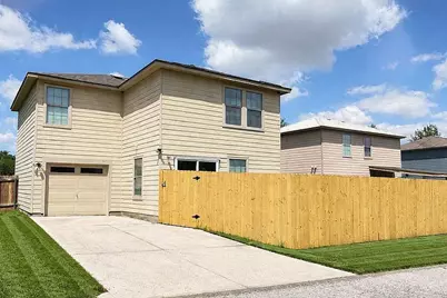 5211 Viewpoint Drive, Austin, TX 78744 - Photo 3