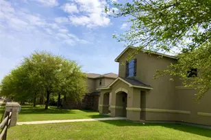 5211 Viewpoint Dr, Austin, TX 78744 - Photo 1