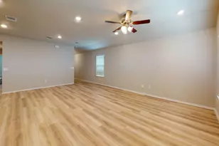 426 Isham Dr, Killeen, TX 76542 - Photo 11