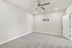 145 McNaughton Dr, Liberty Hill, TX 78642 - Photo 17