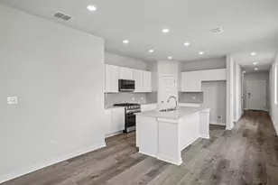 103 Two Bits, Elgin, TX 78621 - Photo 11