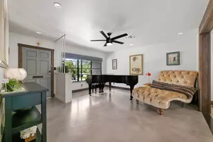 1806 Rogge Ln, Austin, TX 78723 - Photo 5