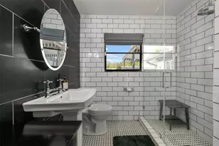 1806 Rogge Ln, Austin, TX 78723 - Photo 25