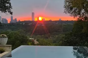 2701 Bartons Bluff Ln, Austin, TX 78746 - Photo 3