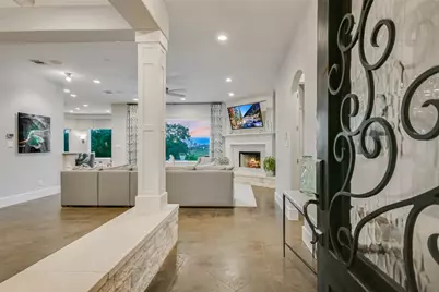 2701 Bartons Bluff Lane, Austin, TX 78746 - Photo 5