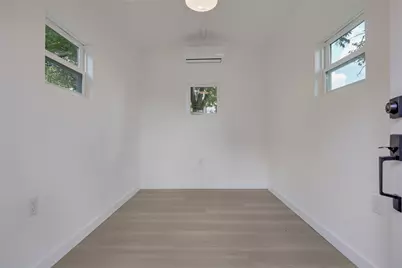 1708 Raven Drive, Austin, TX 78752 - Photo 21