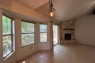 7316 Lake Charles Dr, Austin, TX 78744 - Photo 5