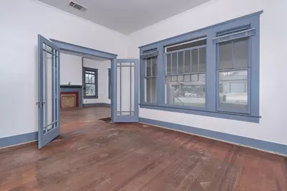 1621 S College Street, Georgetown, TX 78626 - Photo 9