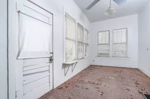 1621 S College St, Georgetown, TX 78626 - Photo 13