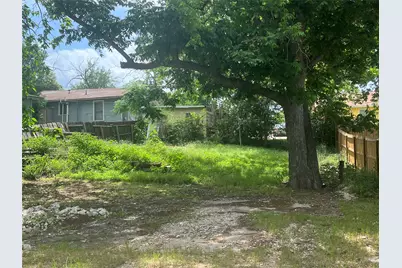 711 Burkett Street, Taylor, TX 76574 - Photo 5