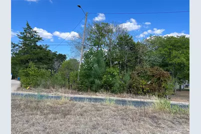 529 Madison Street, Elgin, TX 78621 - Photo 1