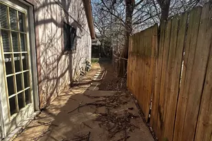 6603 Deatonhill Dr, Austin, TX 78745 - Photo 23