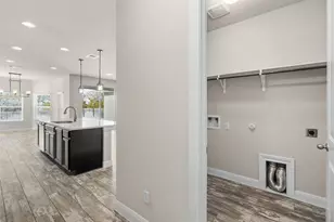 108 Round Valley Ct, Liberty Hill, TX 78642 - Photo 15