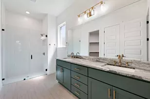 420 Hickory Spgs Trl, Georgetown, TX 78628 - Photo 33