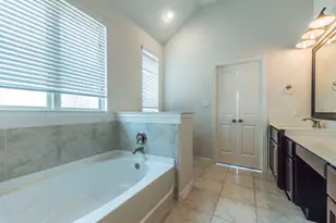 244 Fort Cobb Way, Georgetown, TX 78628 - Photo 15