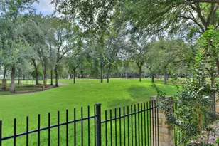 30110 Torrey Pines Cir, Georgetown, TX 78628 - Photo 5