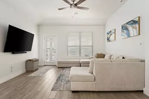 8610 McKamy Dr, Austin, TX 78744 - Photo 9