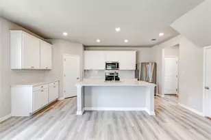 218 Glass Mountains Wy, Dripping Springs, TX 78620 - Photo 9