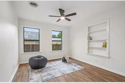 605 Bishop Street, Smithville, TX 78957 - Photo 25