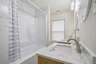 605 Bishop Street, Smithville, TX 78957 - Photo 23