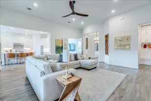 101 Christi Ct, Kyle, TX 78640 - Photo 9
