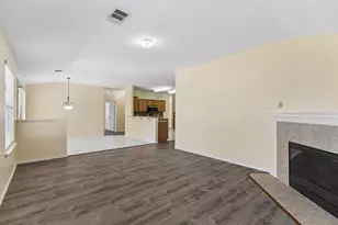 1512 Sweet Leaf Ln, Pflugerville, TX 78660 - Photo 9