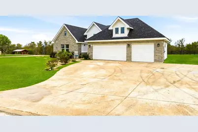 7074 Newman Boulevard, Kyle, TX 78640 - Photo 3