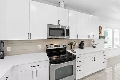 7074 Newman Boulevard, Kyle, TX 78640 - Photo 13