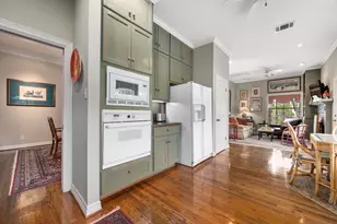 2716 Hillview Green Ln, Austin, TX 78703 - Photo 5