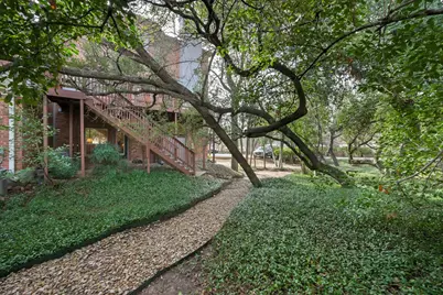 2716 Hillview Green Lane, Austin, TX 78703 - Photo 29