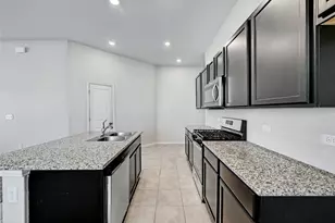 12725 Bloomington Dr, Austin, TX 78748 - Photo 11