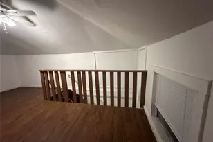 220 Stratford Ct, San Antonio, TX 78223 - Photo 23