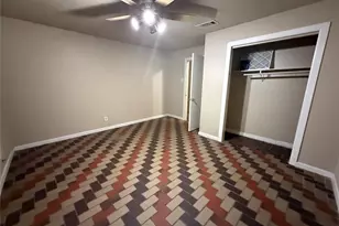 220 Stratford Ct, San Antonio, TX 78223 - Photo 25