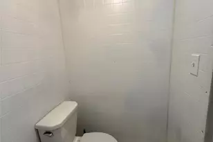 220 Stratford Ct, San Antonio, TX 78223 - Photo 15