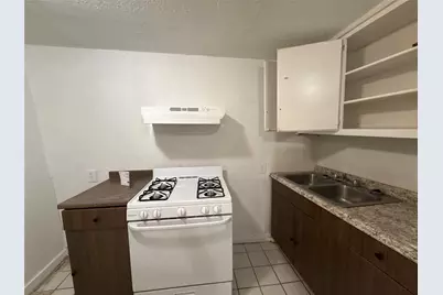 220 Stratford Court, San Antonio, TX 78223 - Photo 7