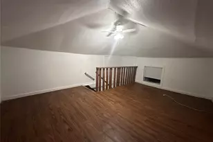 220 Stratford Ct, San Antonio, TX 78223 - Photo 21