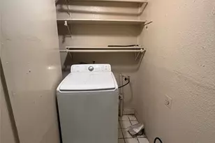 220 Stratford Ct, San Antonio, TX 78223 - Photo 39