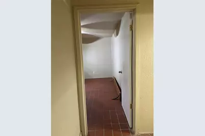 220 Stratford Court, San Antonio, TX 78223 - Photo 35