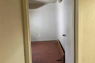 220 Stratford Ct, San Antonio, TX 78223 - Photo 35