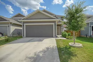 205 Driftwood Ln, Bastrop, TX 78602 - Photo 3